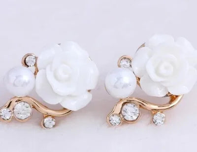 Elegant Pearl Floral Earrings for Women