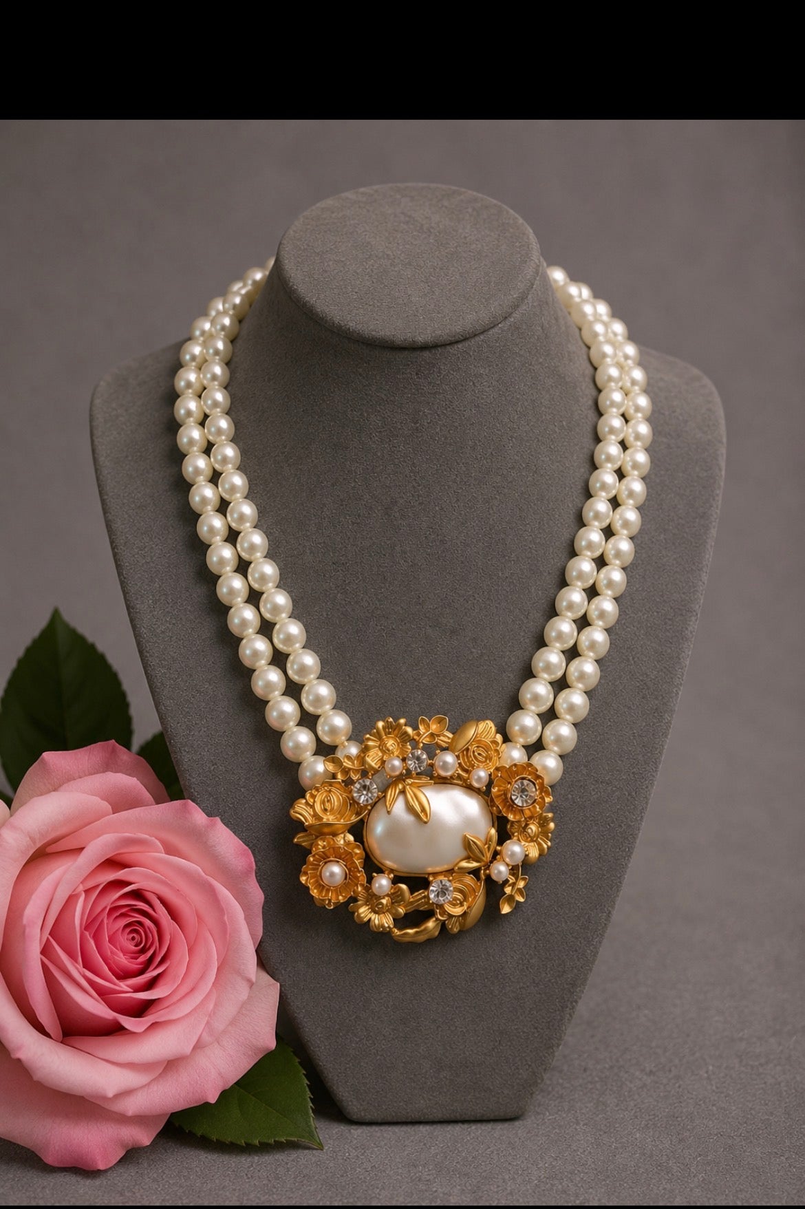 Luxury Pearl Crystal Statement Necklace