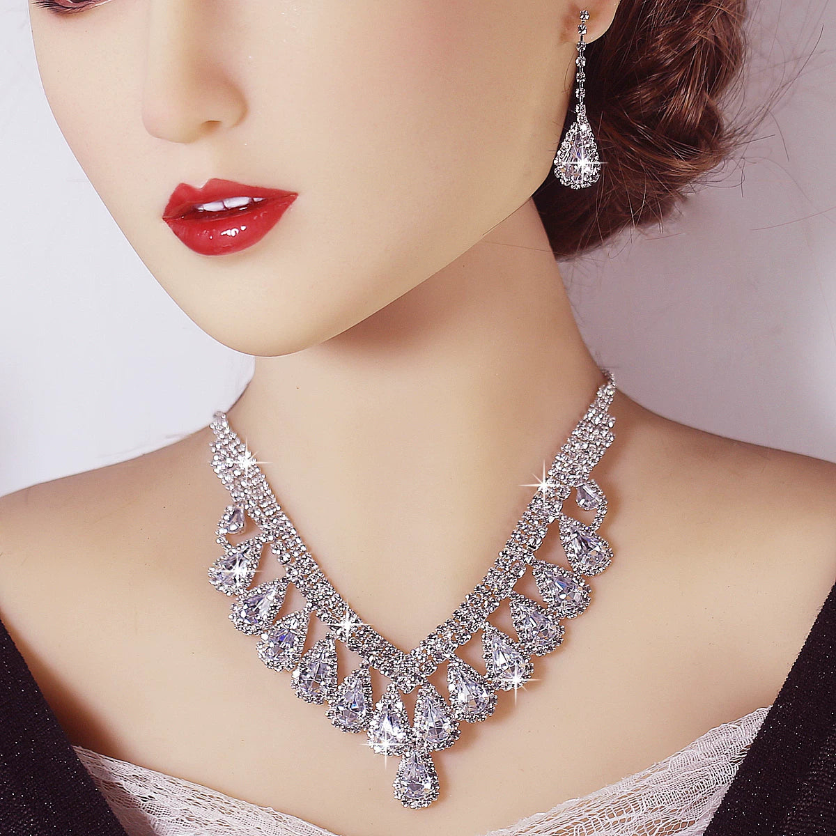 Luxury Rhinestone Drop Necklace & Earrings Set – Bridal, Evening & Special Occasion Jewelry