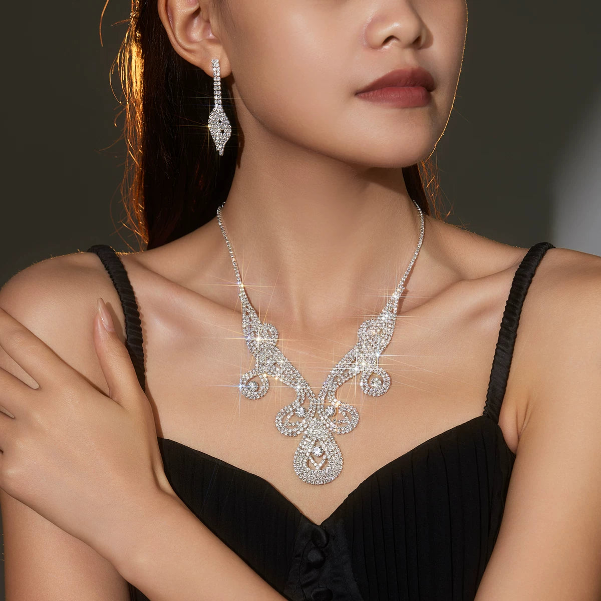 Luxury Rhinestone Necklace & Earrings Set – 2 Pieces Sparkling Jewelry Set for Women