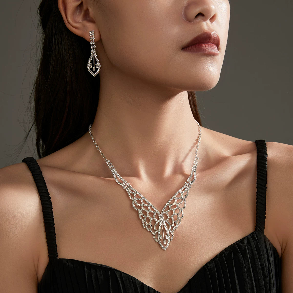 Luxury Rhinestone Necklace & Earrings Set – 2 Pieces Sparkling Jewelry Set for Women