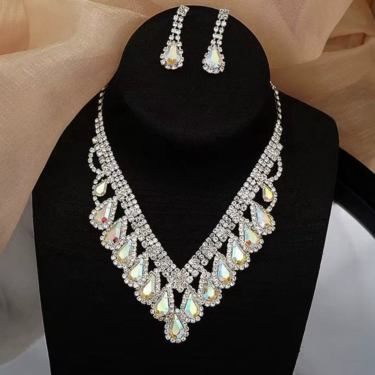 Luxury Rhinestone Drop Necklace & Earrings Set – Bridal, Evening & Special Occasion Jewelry