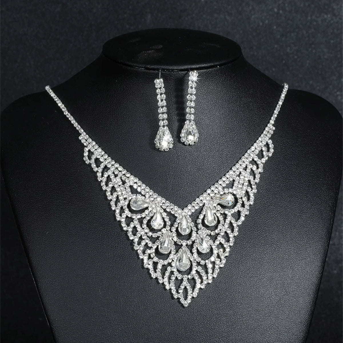 Luxury Rhinestone Necklace & Earrings Set – 2 Pieces Sparkling Jewelry Set for Women