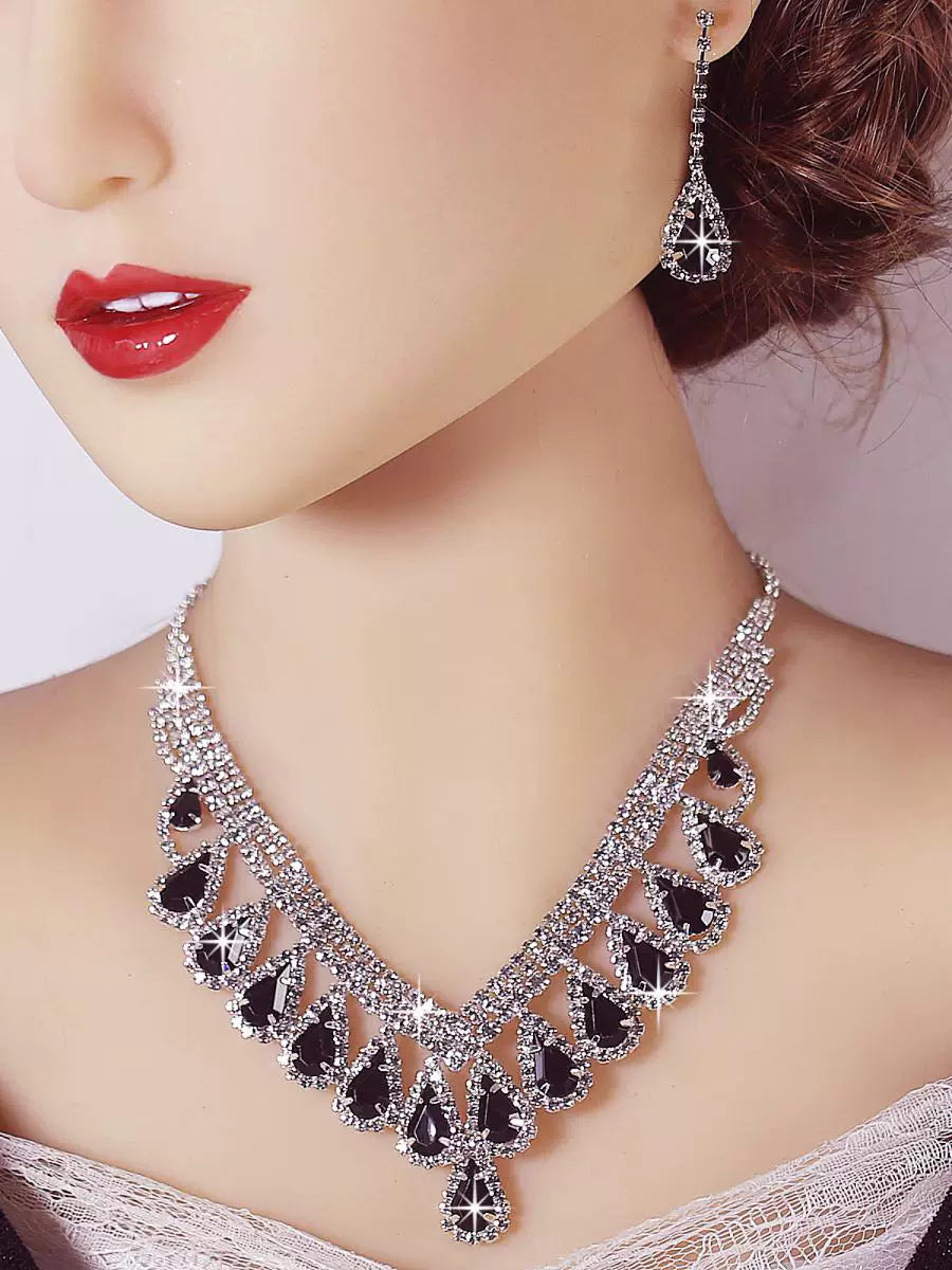 Luxury Rhinestone Drop Necklace & Earrings Set – Bridal, Evening & Special Occasion Jewelry