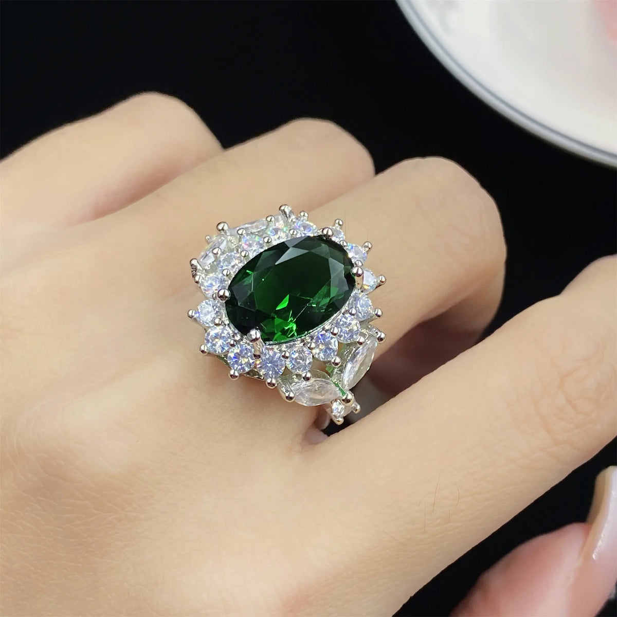 Luxury Emerald Green Crystal Bridal Jewelry Set – Necklace & Earrings & Ring  – Silver