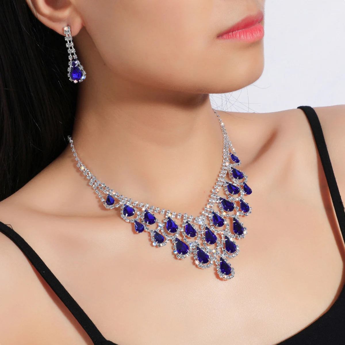 Luxury Water Drop Tassel Necklace & Earrings Set – Bridal Wedding Jewelry