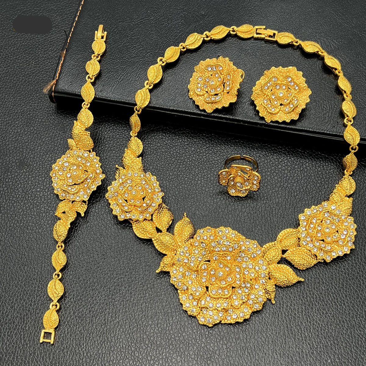 Luxury Gold-Plated Floral Jewelry Set for Women – Necklace, Earrings & Brecelet & Ring Gold Plated