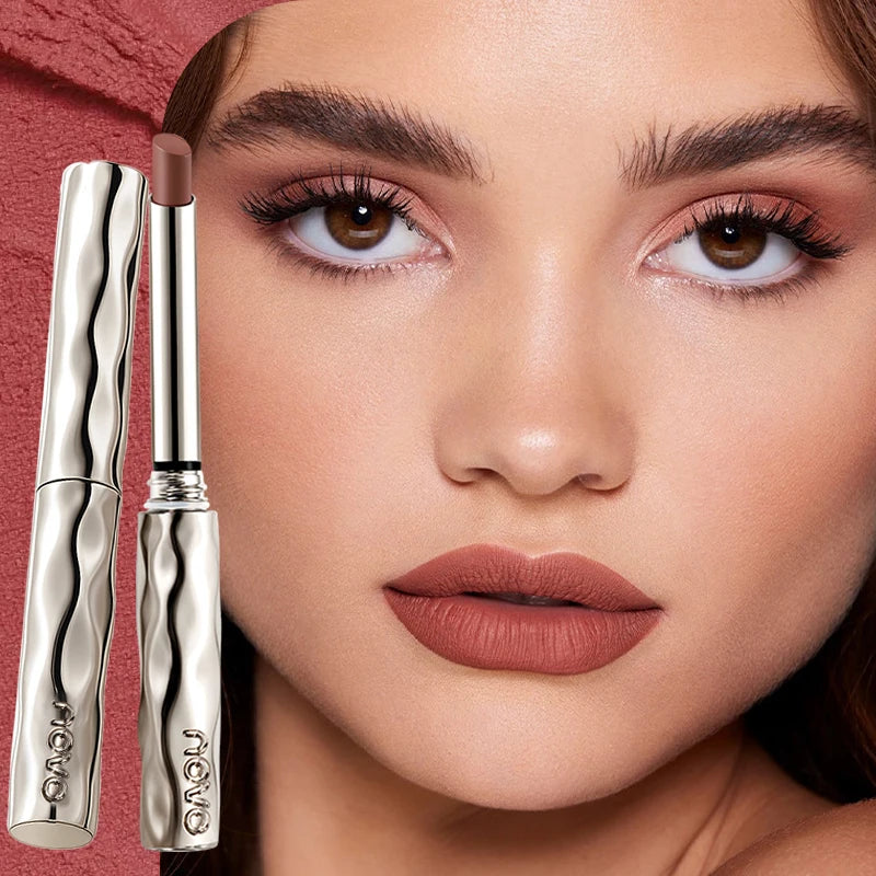 Luxury Matte Velvet Lipstick – High Impact Color, Smooth & Non-Drying Finish