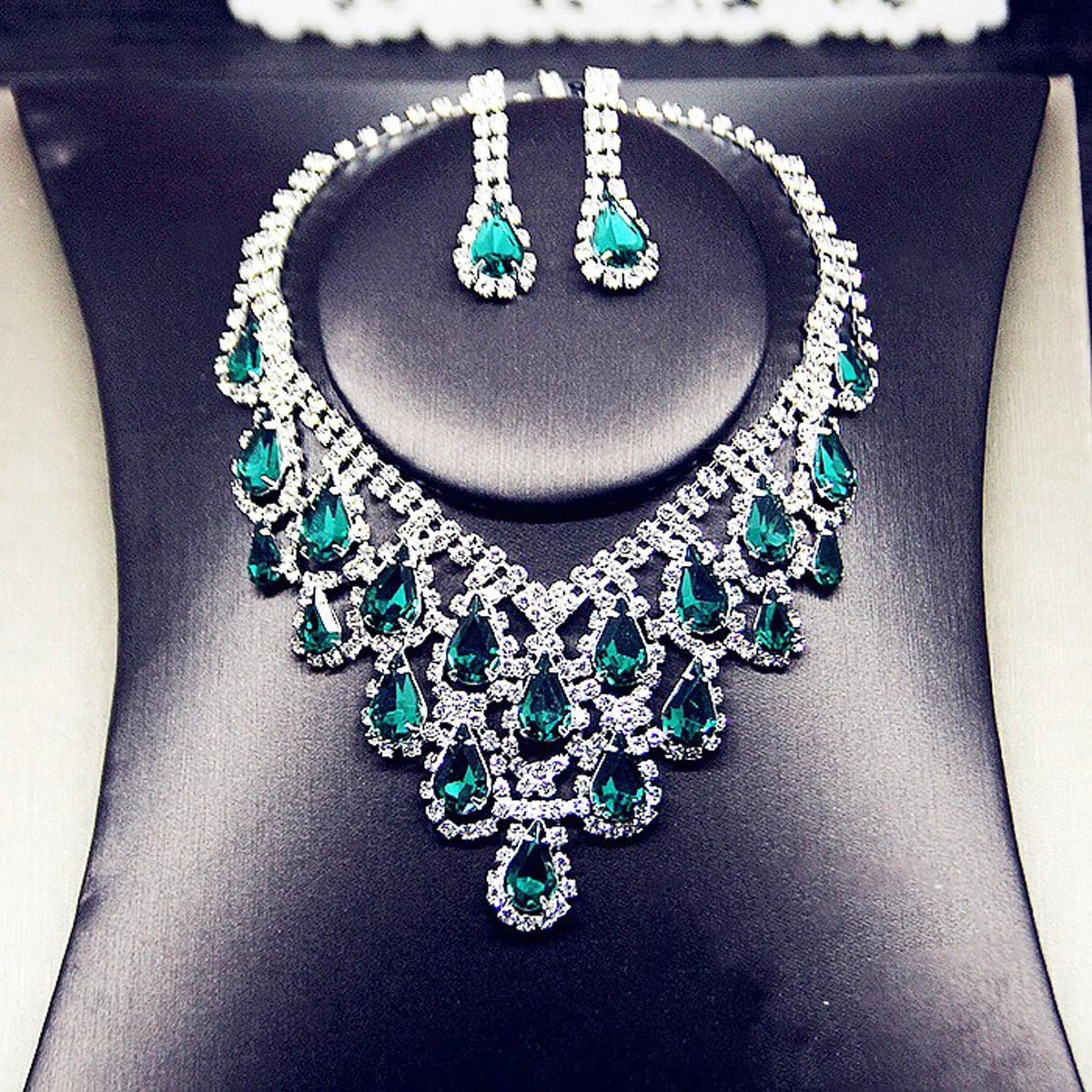 Luxury Water Drop Tassel Necklace & Earrings Set – Bridal Wedding Jewelry