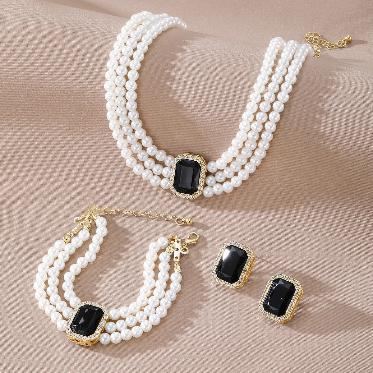 Luxury 3-Piece Pearl & Rhinestone Bridal Jewelry Set – Necklace, Earrings & Bracelet