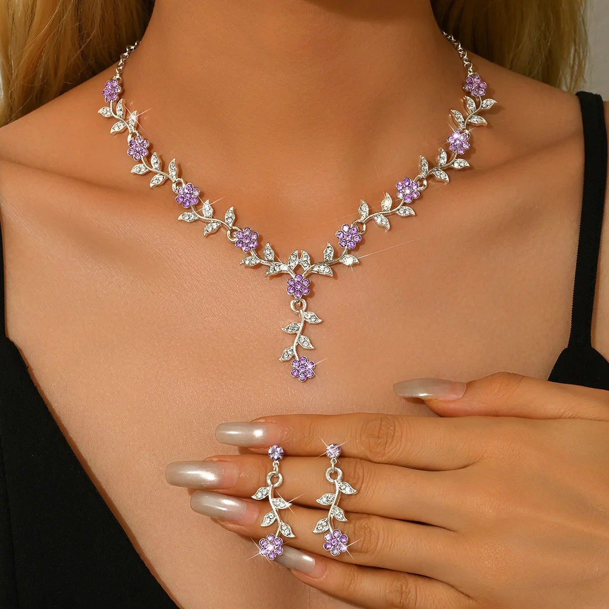 Elegant Crystal Necklace and Earrings Jewelry Set for Women