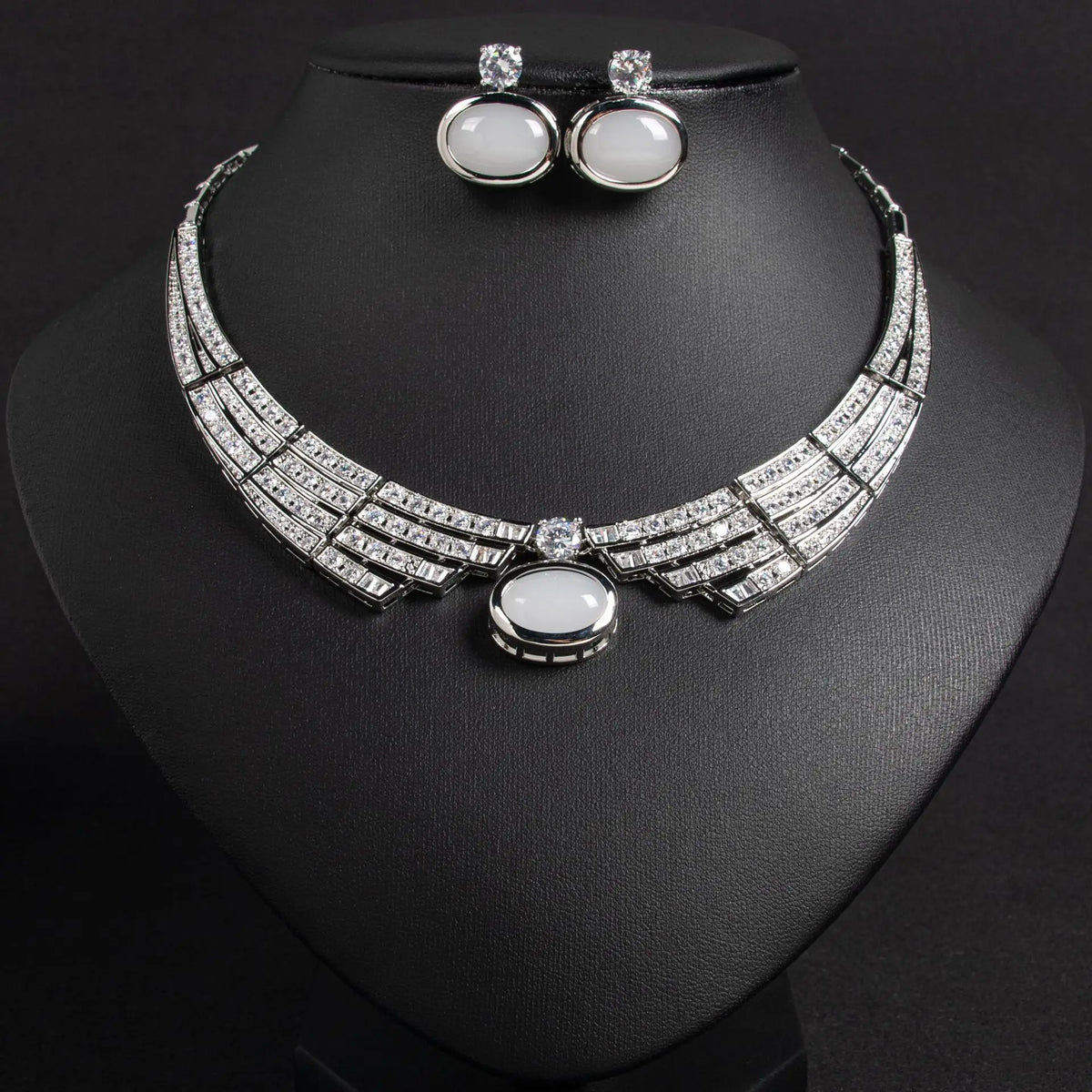 Luxury Bridal Crystal Jewelry Set – Necklace & Earrings – Gold Plated