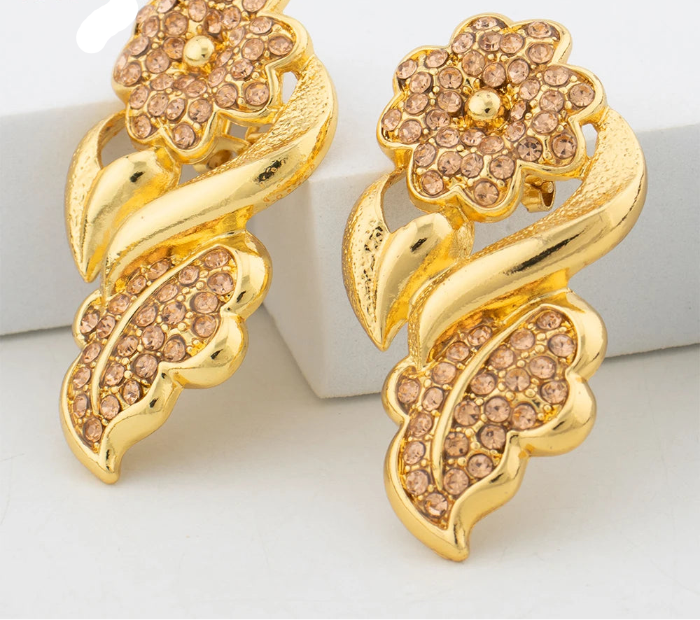 Luxury Gold-Plated Jewelry Set for Women – Necklace, Earrings, Bracelet & Ring
