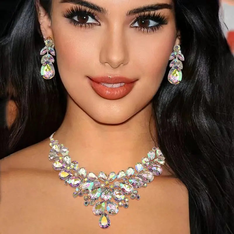 Luxury Teardrop Crystal Necklace & Earring Set – Bridal & Evening Jewelry