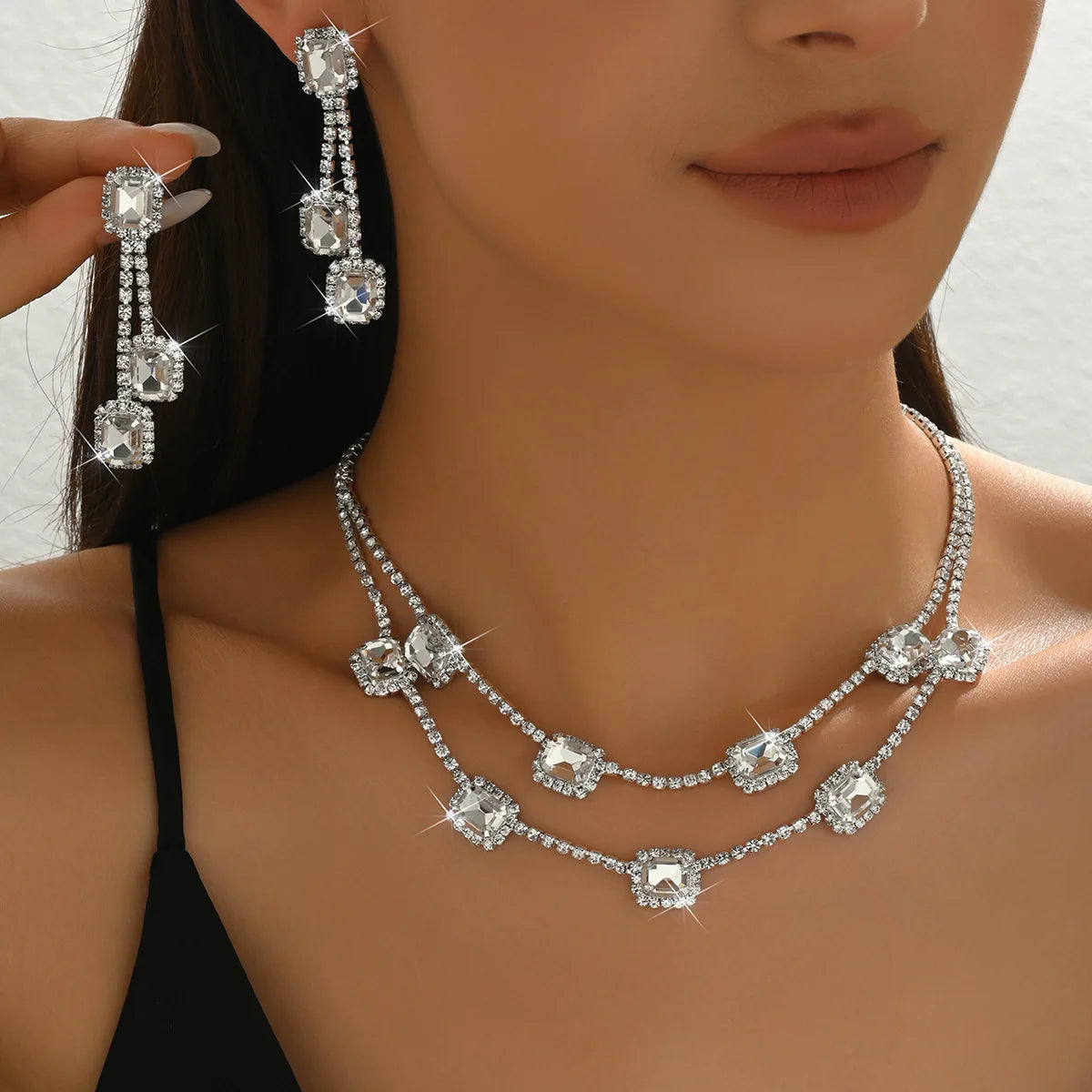 Luxury 2-Piece Jewelry Set – Necklace & Earrings