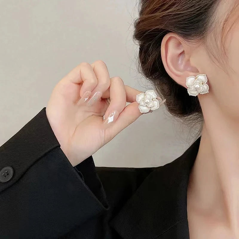 Pearl Flower Jewelry Set – Elegant Pearl Necklace, Earrings & Ring for Weddings & Special Occasions
