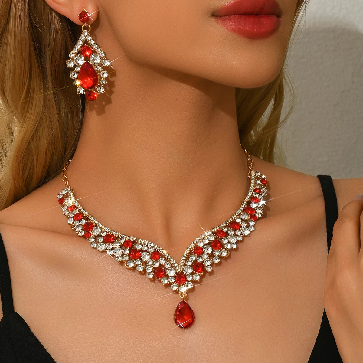 Luxury Crystal Necklace & Earrings Jewelry Set – Gold Tone Bridal Wedding Party Jewelry