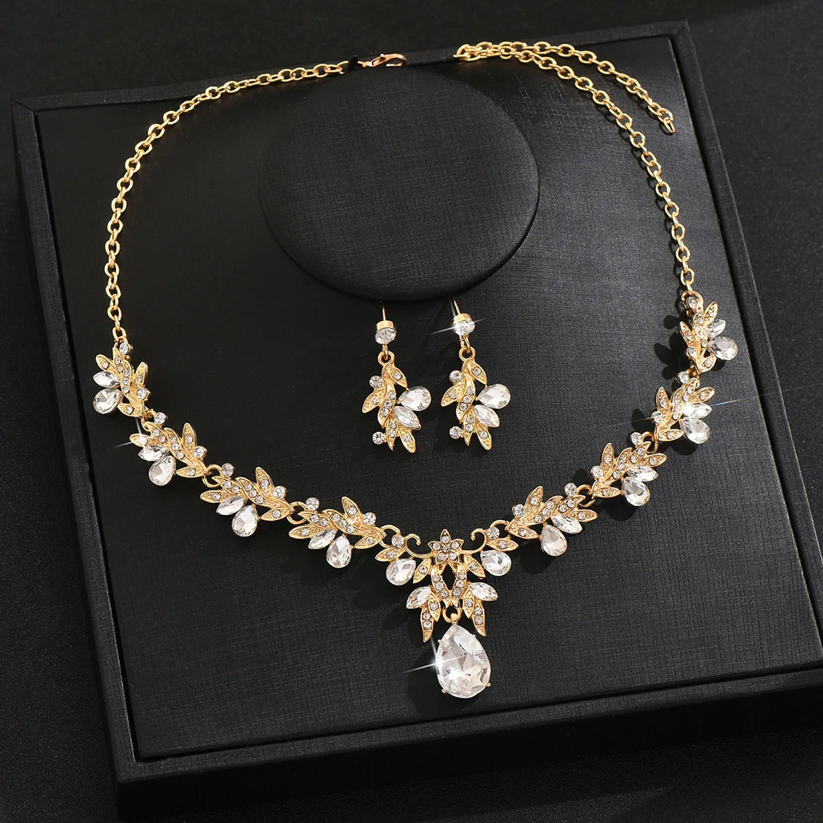 Luxury Crystal Bridal Jewelry Set – Necklace, Earrings, Wedding & Evening Elegance