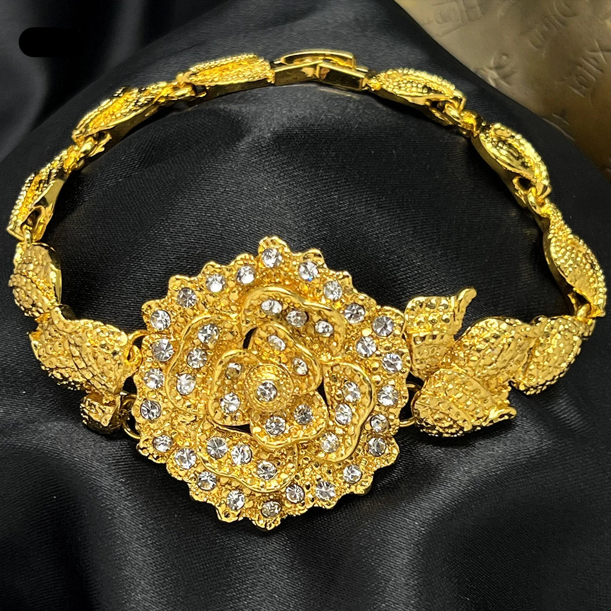 Luxury Gold-Plated Floral Jewelry Set for Women – Necklace, Earrings & Brecelet & Ring Gold Plated